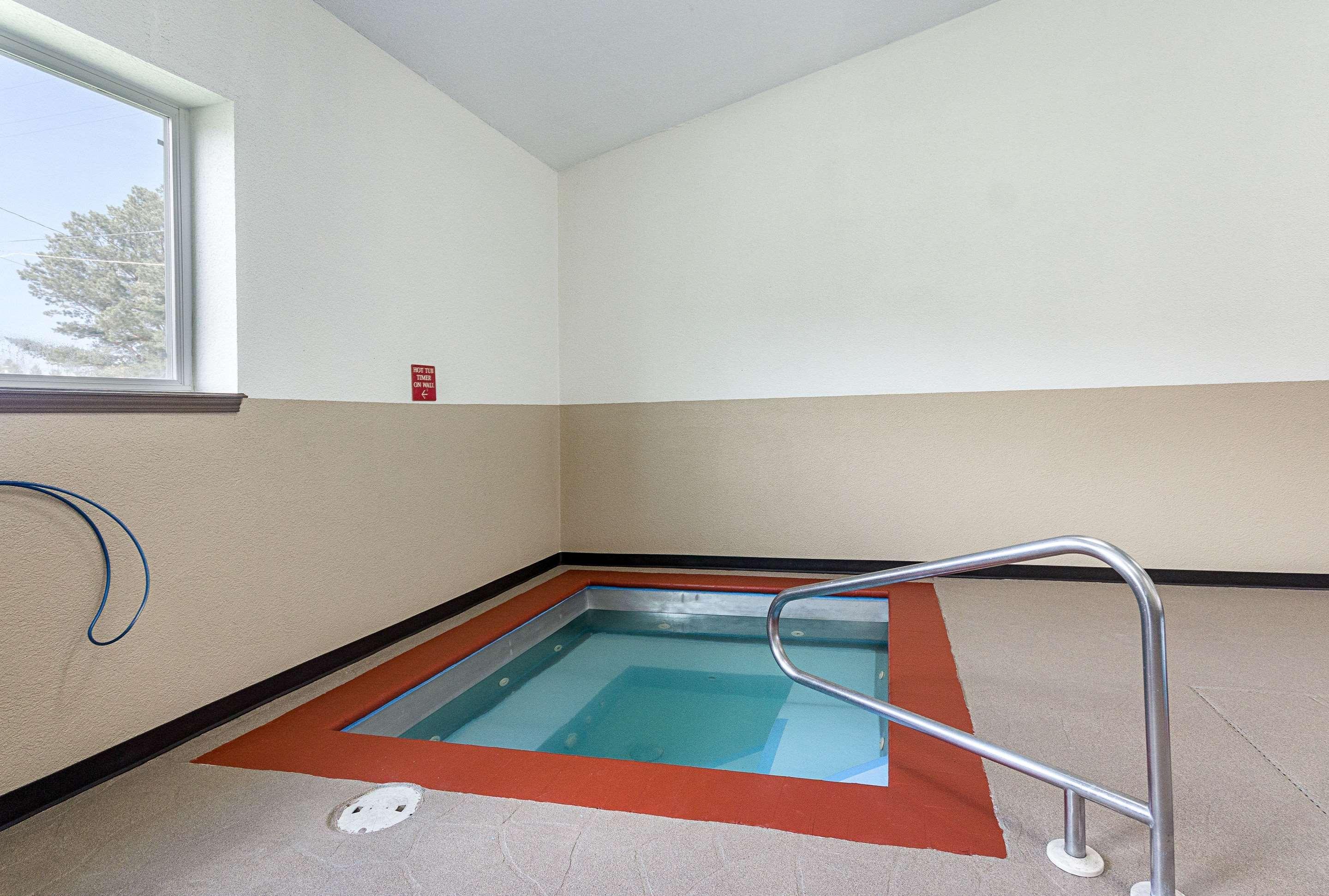 Econo Lodge Livingston Gateway To Yellowstone Exterior photo
