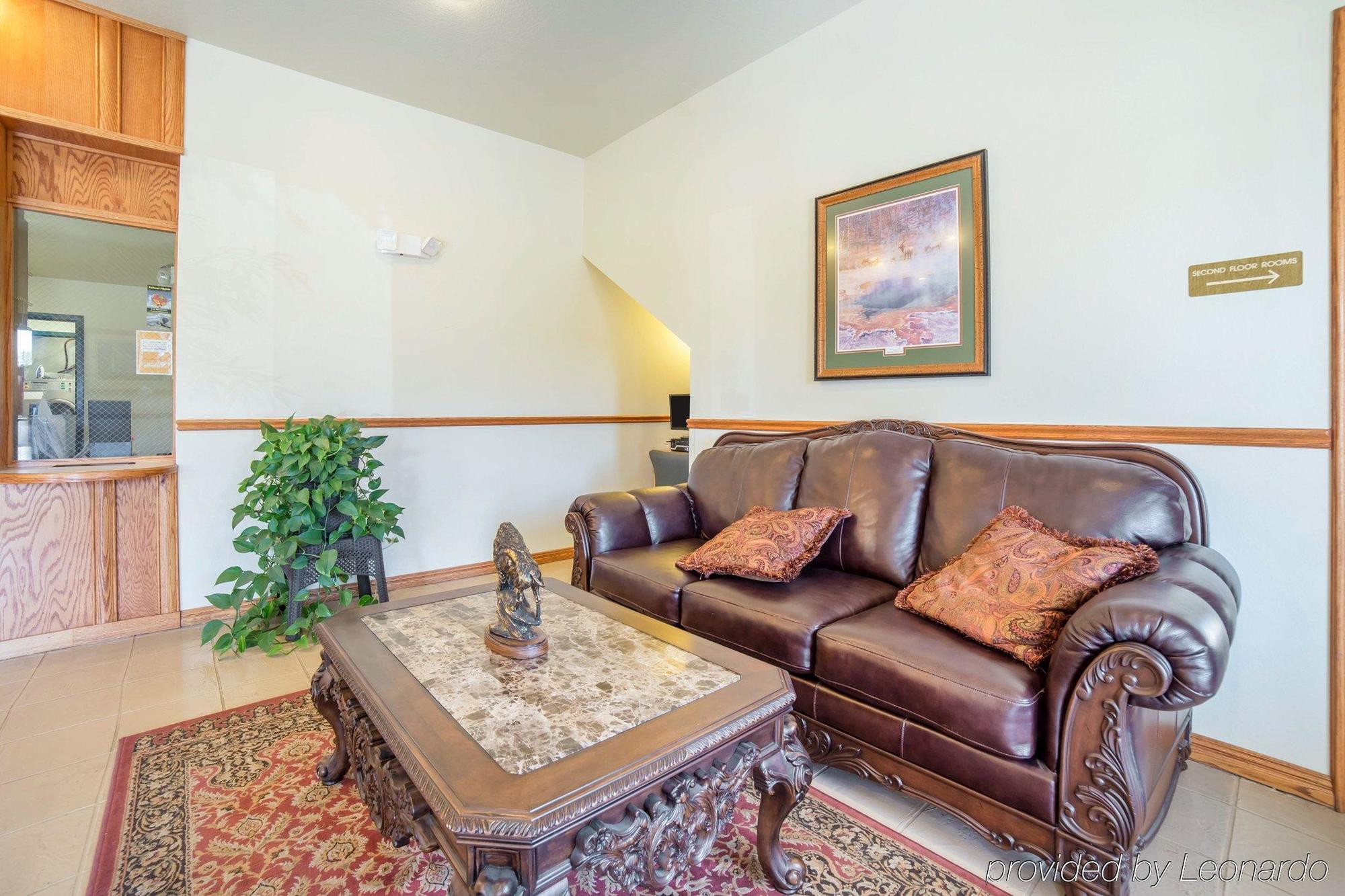 Econo Lodge Livingston Gateway To Yellowstone Exterior photo