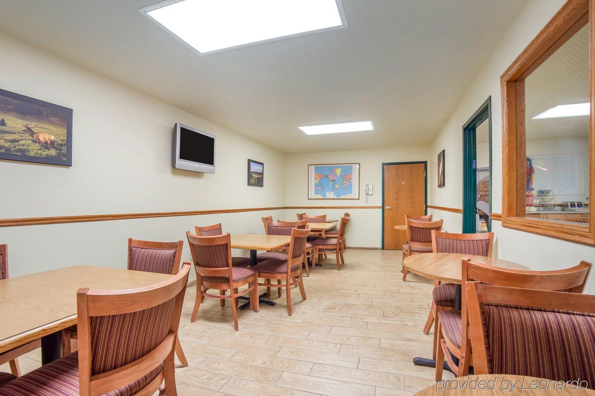 Econo Lodge Livingston Gateway To Yellowstone Exterior photo